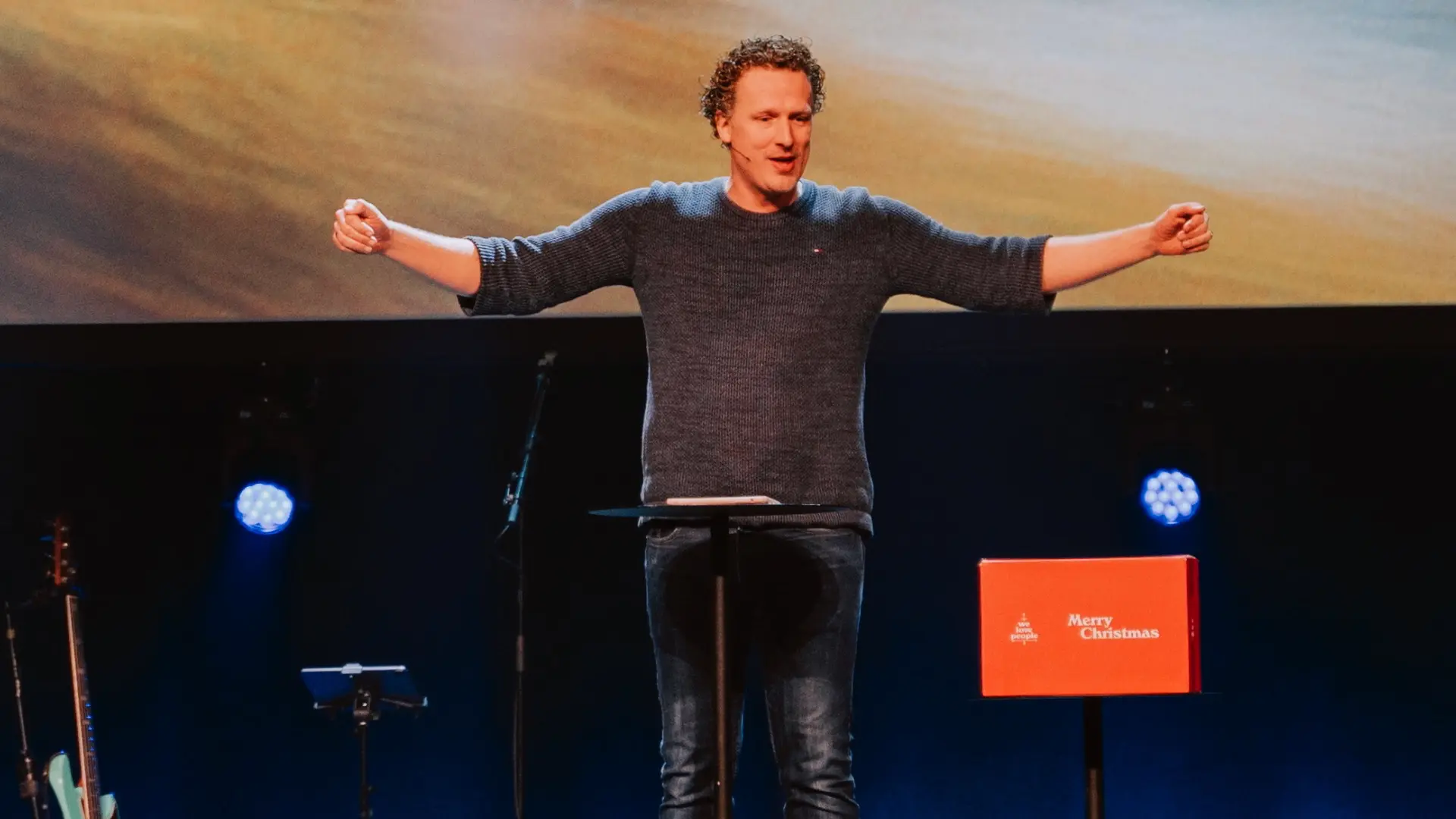 Jezus: Logé of Inwoner?